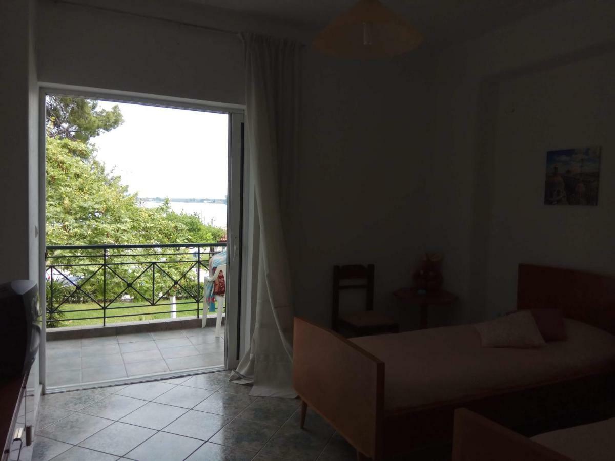 Anastasia - Efthimios Apartments Agios Konstantinos  Екстер'єр фото